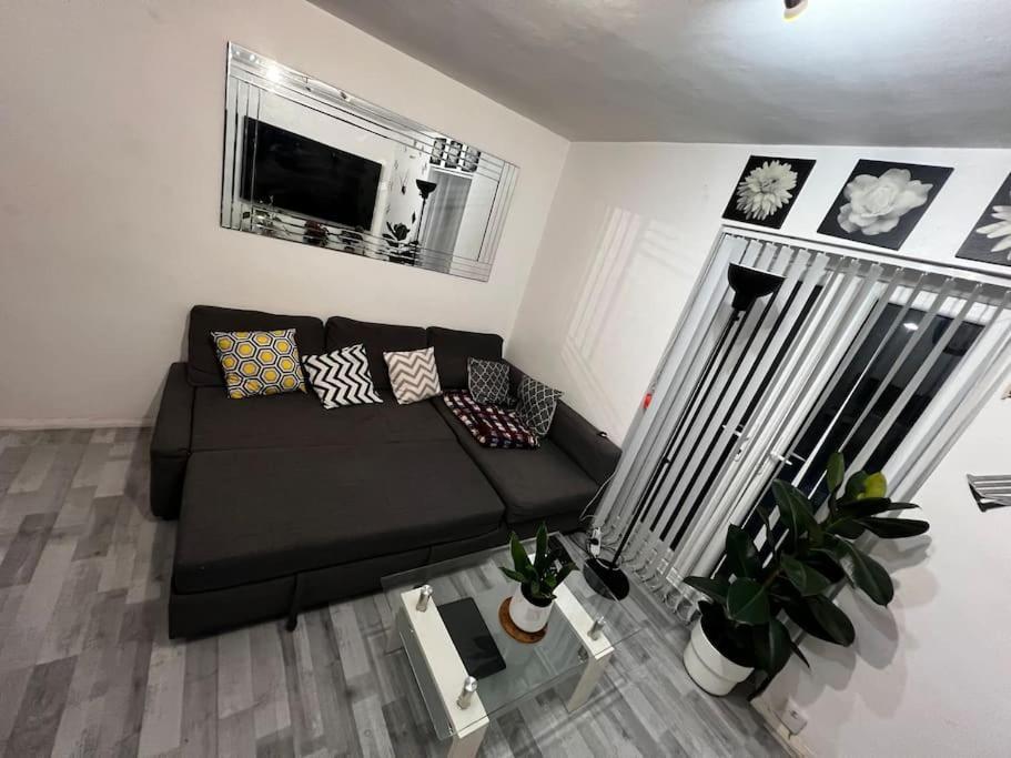 1-Bed Flat With Fast Wi-Fi In Prime Location 15Mins From Central لندن المظهر الخارجي الصورة