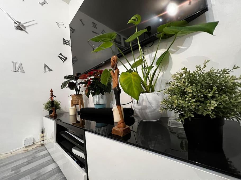 1-Bed Flat With Fast Wi-Fi In Prime Location 15Mins From Central لندن المظهر الخارجي الصورة